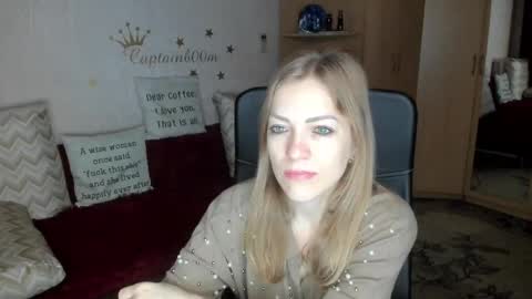 Silvia online show from September 12, 2025, 3:06 am