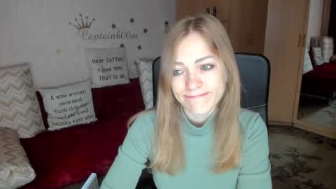 Silvia online show from September 15, 2025, 2:55 am