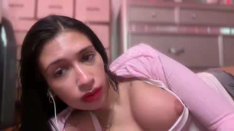 Snapshot of cherliecarmen chatting on January 27, 2025, 4:33 pm cherliecarmen online show from January 27, 2025, 4:33 pm