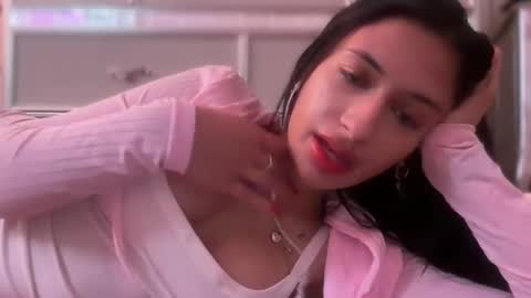 Snapshot of cherliecarmen chatting on January 27, 2025, 7:35 pm cherliecarmen online show from January 27, 2025, 7:35 pm