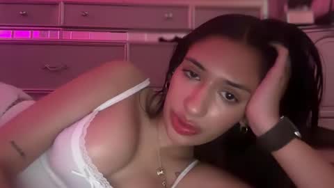 Snapshot of cherliecarmen chatting on January 29, 2025, 10:43 pm cherliecarmen online show from January 29, 2025, 10:43 pm