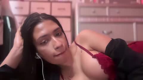 Snapshot of cherliecarmen chatting on February 20, 2025, 6:02 pm cherliecarmen online show from February 20, 2025, 6:02 pm