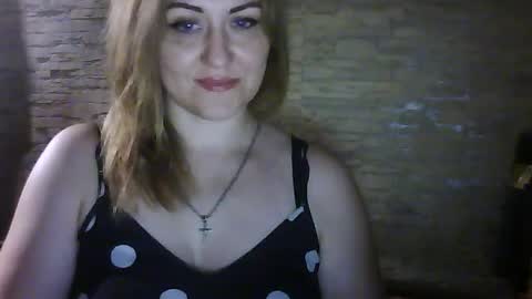 cherry04383 online show from July 28, 2026, 1:45 am