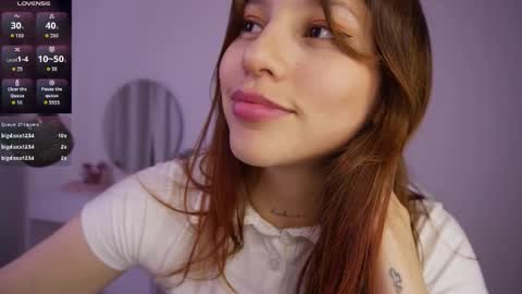 Snapshot of cherry__peach chatting on October 17, 2025, 11:40 pm Holly online show from October 17, 2025, 11:40 pm