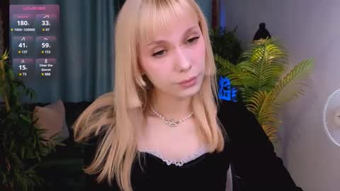 Snapshot of cherry_bitter chatting on September 22, 2025, 9:50 pm Cherry baby online show from September 22, 2025, 9:50 pm