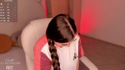 Snapshot of cherry_blond_ chatting on February 14, 2025, 2:28 am Cherry online show from February 14, 2025, 2:28 am