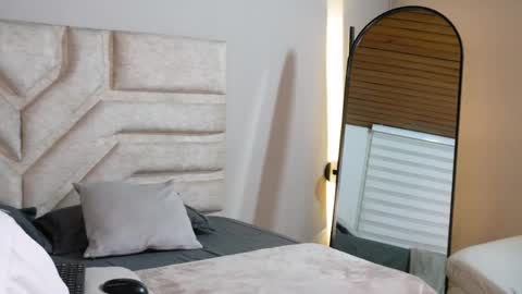 cherry_bunnyx online show from June 4, 2026, 4:40 am