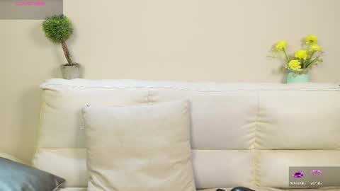 cherry_bunnyx online show from June 18, 2026, 4:13 am
