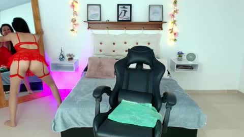 Snapshot of cherry_juicyxxx chatting on October 15, 2025, 9:04 pm irene online show from October 15, 2025, 9:04 pm