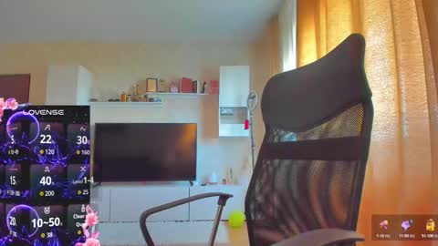 Snapshot of cherry_pie_69 chatting on September 21, 2025, 8:27 am mayra online show from September 21, 2025, 8:27 am