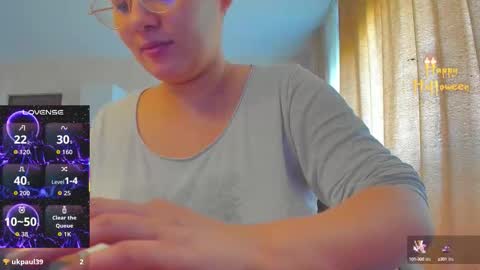 Snapshot of cherry_pie_69 chatting on October 19, 2025, 7:31 am mayra online show from October 19, 2025, 7:31 am