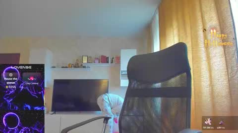 Snapshot of cherry_pie_69 chatting on October 26, 2025, 8:20 am mayra online show from October 26, 2025, 8:20 am