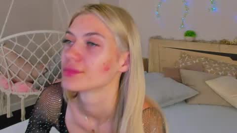 cherry_pr1ce online show from July 21, 2026, 11:29 pm