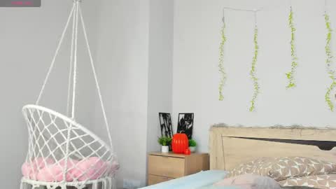cherry_pr1ce online show from August 2, 2026, 11:03 pm