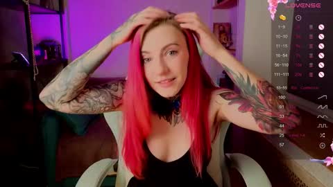 Snapshot of cherry_roxy chatting on November 27, 2025, 6:15 am Roxy online show from November 27, 2025, 6:15 am