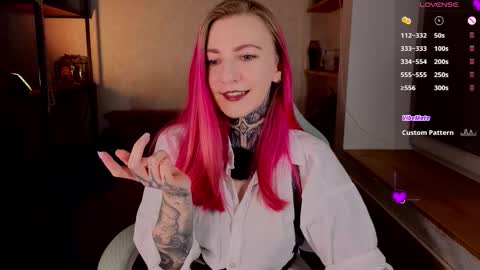 Snapshot of cherry_roxy chatting on February 27, 2026, 8:42 pm Roxy online show from February 27, 2026, 8:42 pm