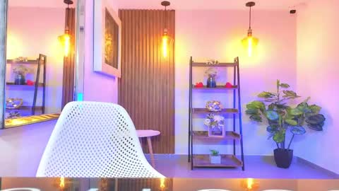 Snapshot of cherry_vixen_ chatting on April 27, 2026, 6:17 pm Sery online show from April 27, 2026, 6:17 pm