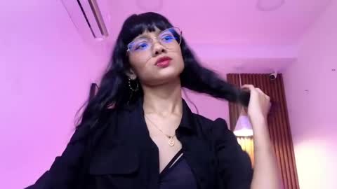 Snapshot of cherry_vixen_ chatting on May 6, 2026, 6:35 pm Sery online show from May 6, 2026, 6:35 pm