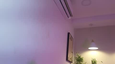 Snapshot of cherry_vixen_ chatting on May 7, 2026, 6:13 pm Sery online show from May 7, 2026, 6:13 pm