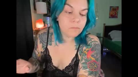 CherryBombBomb online show from November 2, 2025, 5:32 am