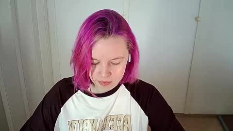 Snapshot of cherrybaby_0 chatting on February 28, 2026, 8:59 am cherrybaby_0 online show from February 28, 2026, 8:59 am