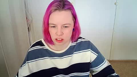 Snapshot of cherrybaby_0 chatting on March 10, 2026, 7:13 am cherrybaby_0 online show from March 10, 2026, 7:13 am