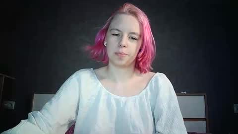 cherrybaby_0 online show from June 7, 2026, 2:21 pm