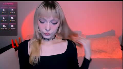 Snapshot of cherrybite_ chatting on March 10, 2026, 5:34 am cherrybite_ online show from March 10, 2026, 5:34 am