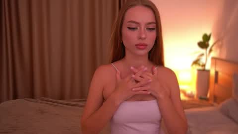 Snapshot of cherryblossom224 chatting on September 14, 2025, 8:19 pm Alisha online show from September 14, 2025, 8:19 pm