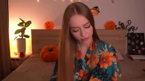 Snapshot of cherryblossom224 chatting on October 24, 2025, 9:44 pm Alisha online show from October 24, 2025, 9:44 pm