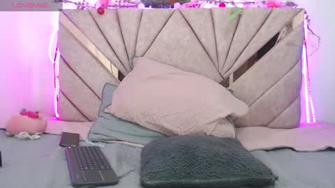 cherryblossom78 online show from January 12, 2025, 3:25 pm