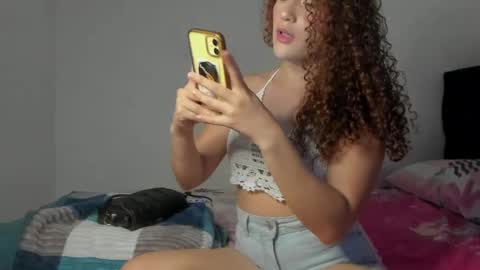 cherryblossom_23 online show from May 20, 2026, 1:01 am