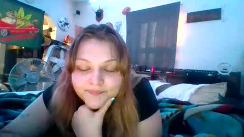 cherrybomb454 online show from November 3, 2025, 1:12 pm