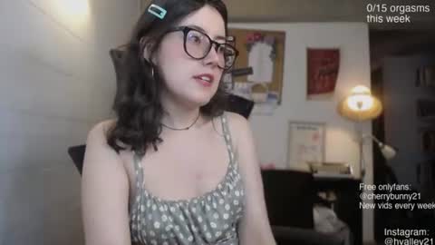 Sarah Prez online show from June 28, 2026, 5:57 am