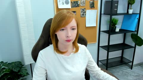 cherrycrushlove online show from May 6, 2026, 6:30 am