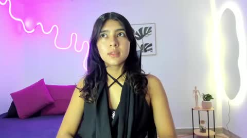 C H E R R Y online show from September 19, 2025, 12:06 pm