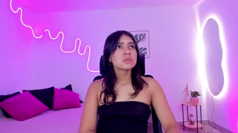 C H E R R Y online show from September 23, 2025, 11:57 am