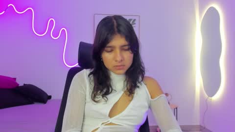 C H E R R Y online show from October 5, 2025, 11:52 am