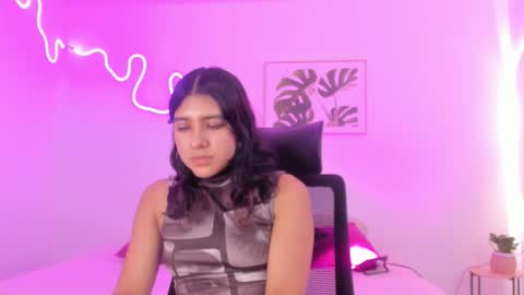 C H E R R Y online show from October 26, 2025, 12:55 pm