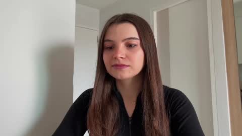 Lina online show from December 15, 2024, 4:18 am