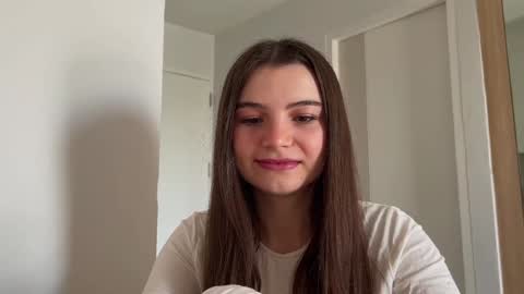 Lina online show from December 23, 2024, 5:17 am