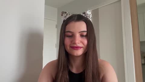 Lina online show from December 26, 2024, 4:53 am