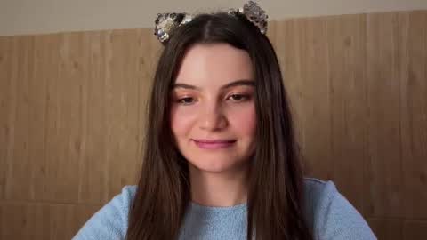 Lina online show from February 13, 2025, 7:03 am