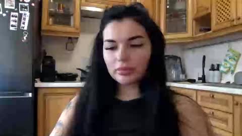 cherryevve online show from September 29, 2025, 12:32 pm