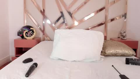 Cherry online show from February 26, 2025, 11:48 pm