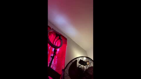 Snapshot of cherrykrack chatting on October 19, 2025, 1:34 pm cherrykrack online show from October 19, 2025, 1:34 pm