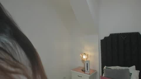 Cherry online show from September 15, 2025, 12:38 pm