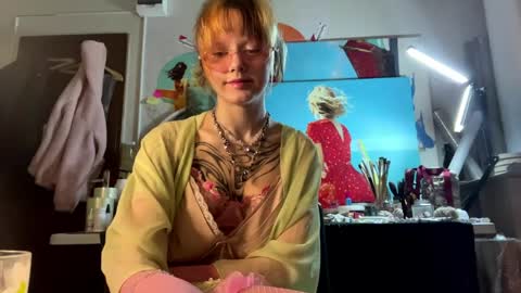 Nika online show from April 28, 2026, 6:46 pm