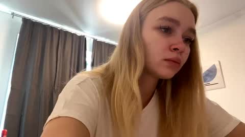 Snapshot of cherryleija chatting on May 3, 2026, 5:46 am Lei online show from May 3, 2026, 5:46 am