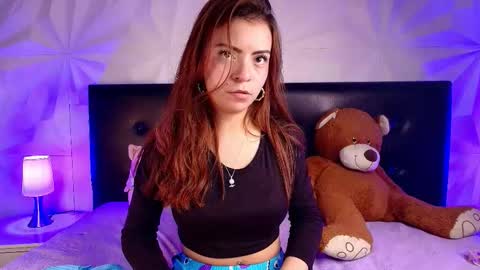 Snapshot of cherrylionn chatting on October 9, 2025, 3:37 am Cherry online show from October 9, 2025, 3:37 am